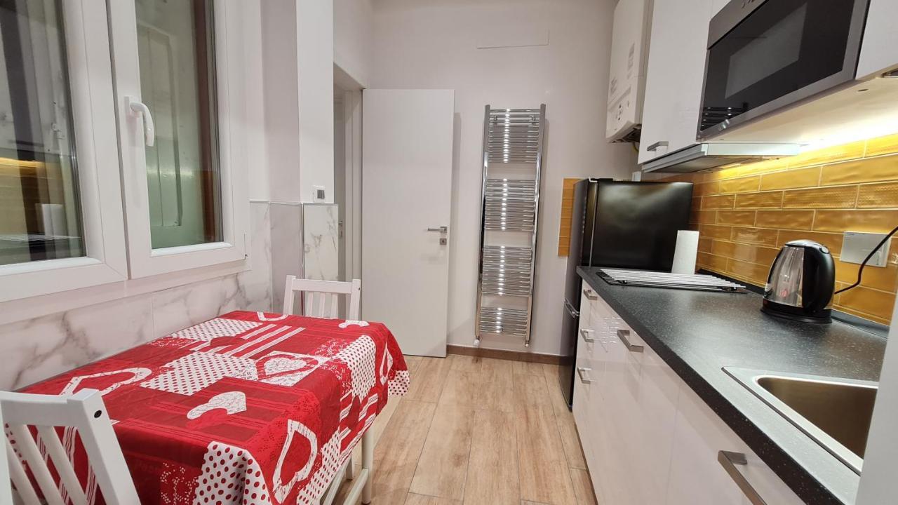 Апартаменты Giudei House Smart 2 Болонья Экстерьер фото