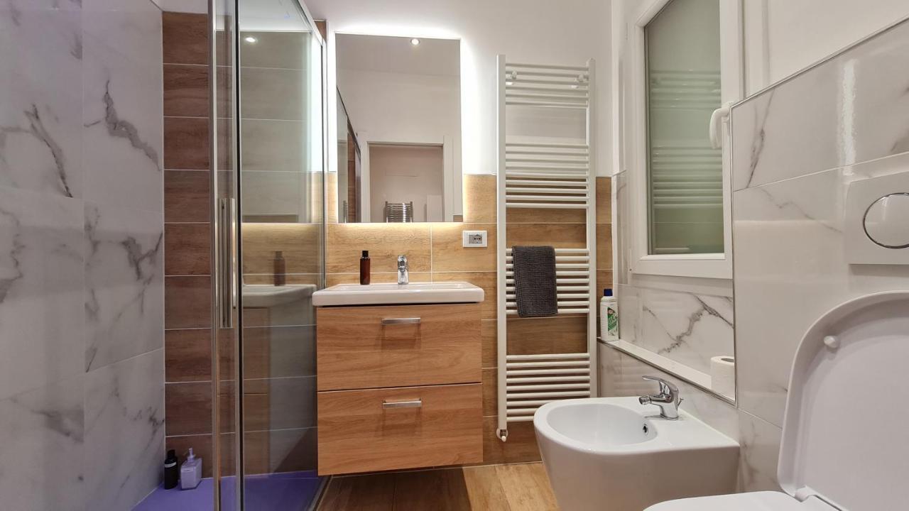 Апартаменты Giudei House Smart 2 Болонья Экстерьер фото